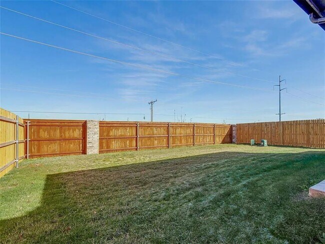 Building Photo - 8305 NW 163rd Ter