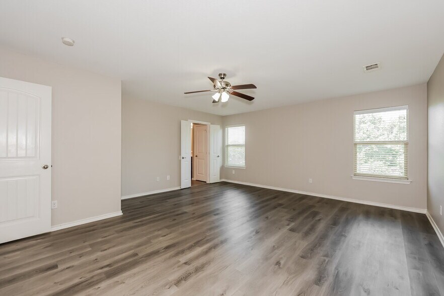 Building Photo - 5021 Britton Ridge Ln