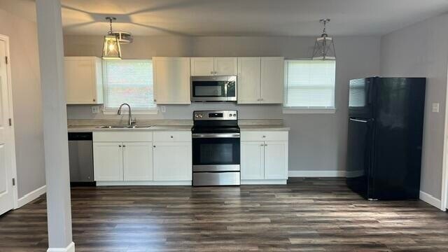 Building Photo - 3524 Woodridge Dr SE