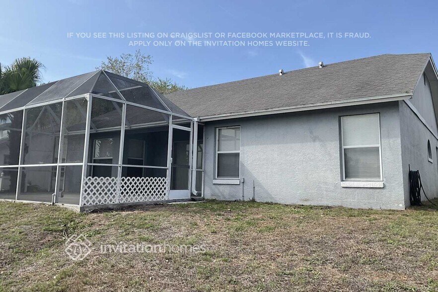 Building Photo - 4416 11th Ave E