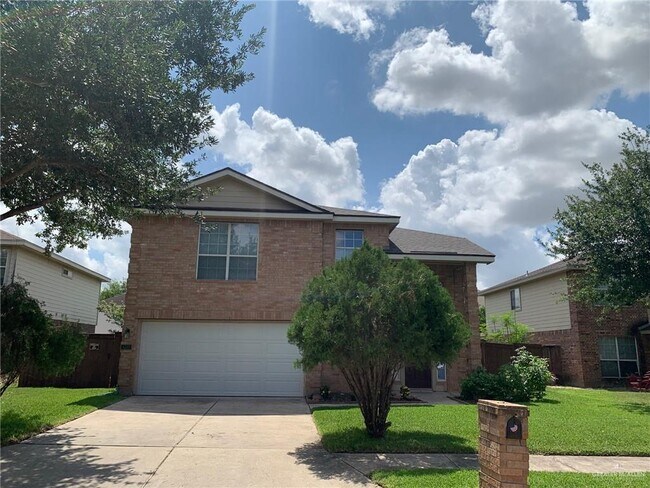 Building Photo - 4205 Santa Lucia St