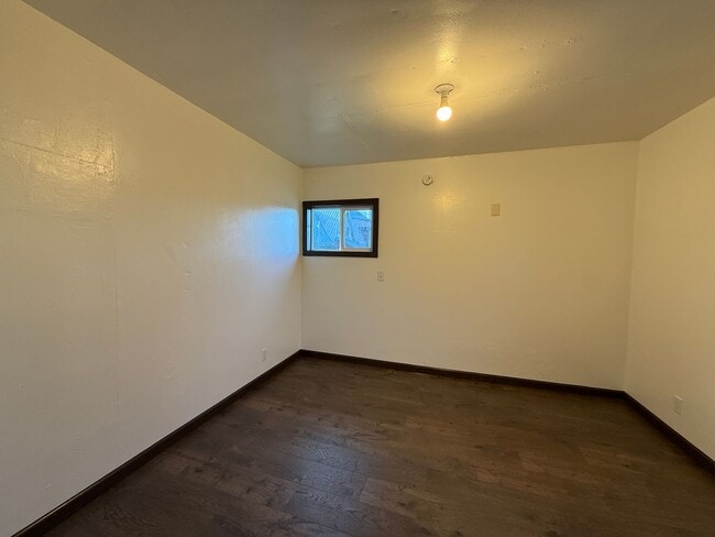 Building Photo - 2 Bed, 1 Bath + Bonus Room & Carport - peaceful country living just minutes from town!