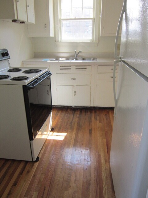 Building Photo - 1828 Platt St