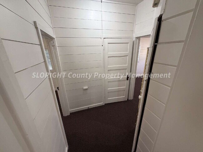 Building Photo - AVAILABLE JULY - Two Blocks From Poly - 2 Bed / 1 Bath