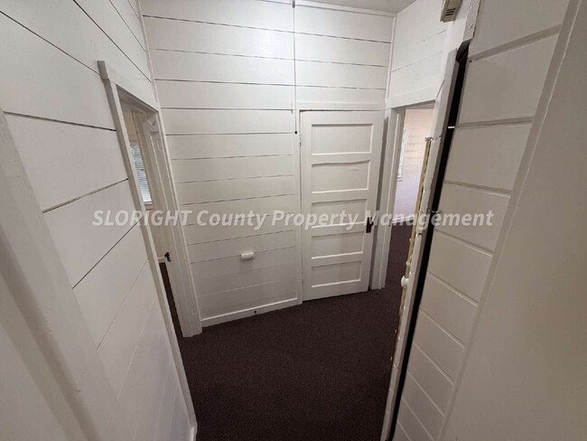 Building Photo - AVAILABLE NOW - Two Blocks From Poly - 2 Bed / 1 Bath