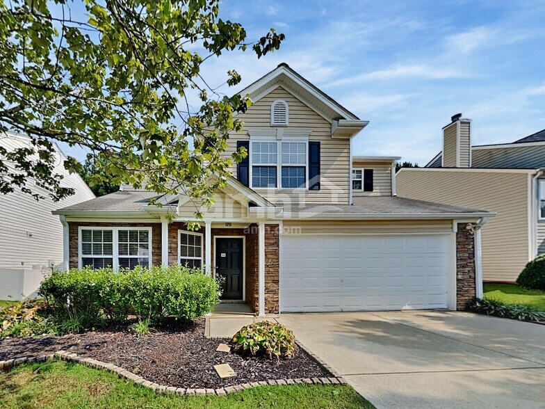 Primary Photo - 307 Meadows Ln
