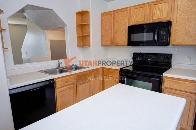 Building Photo - 14657 Culross Ln