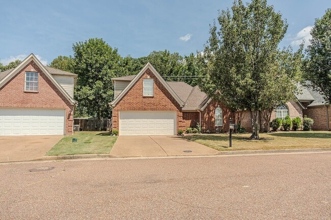 Building Photo - 9716 Tucker Creek Cove