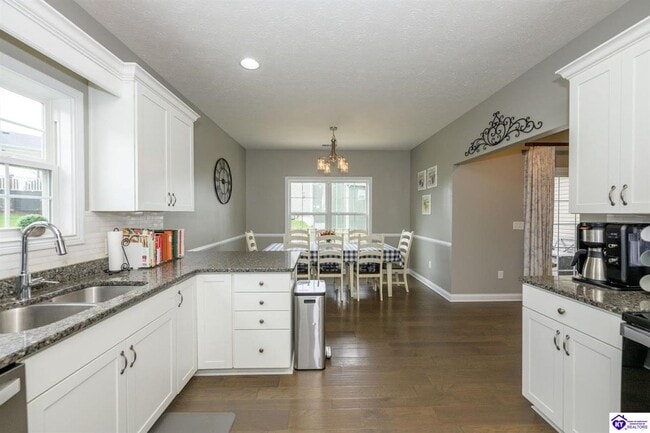 Building Photo - 236 Butterfield Dr