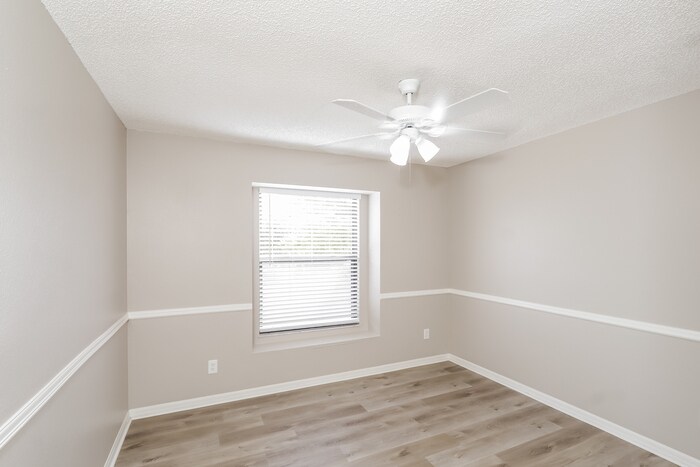 Building Photo - 5118 Stonehurst Rd