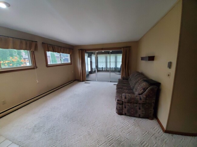Family Room View - 591 E Glenlord Rd