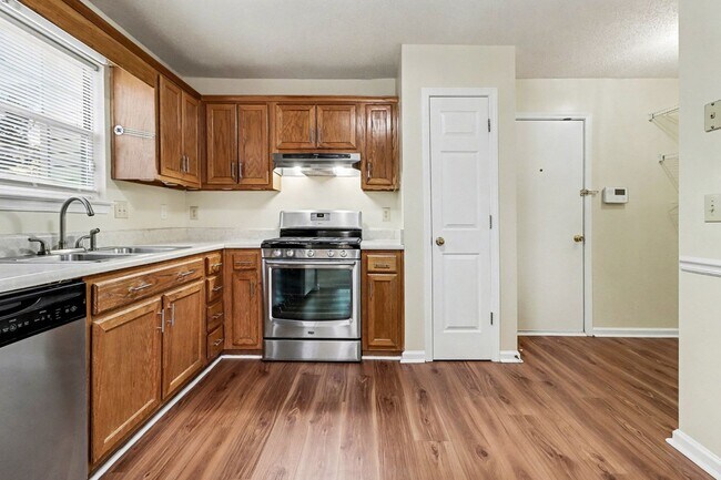 Building Photo - 3BR/2BA on Basement in Jonesboro