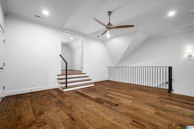 Building Photo - 3789 Poe Dr