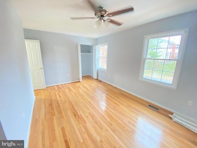 Building Photo - 9244 Sprucewood Rd