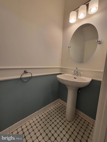 Building Photo - 1727 Fitzwater St