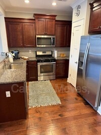 Building Photo - 604 Springbank Aly