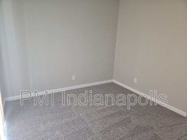 Building Photo - 1811 Winfield Park Dr
