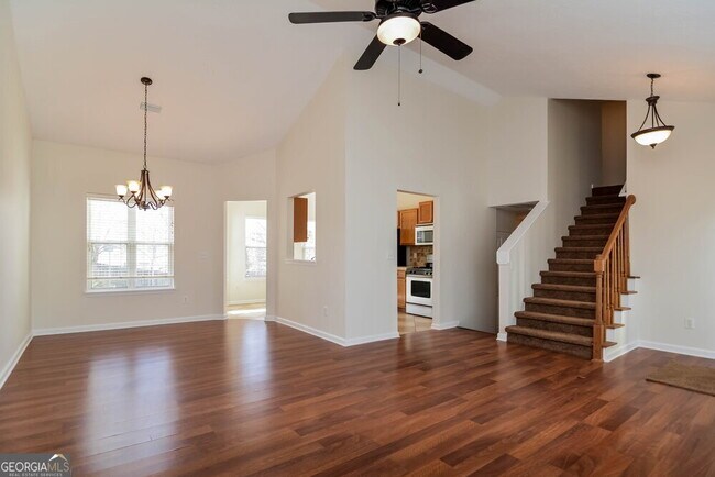 Building Photo - 2770 Lake Park Ridge W