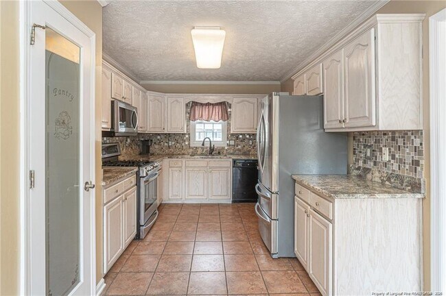 Building Photo - 1131 Curry Ford Dr