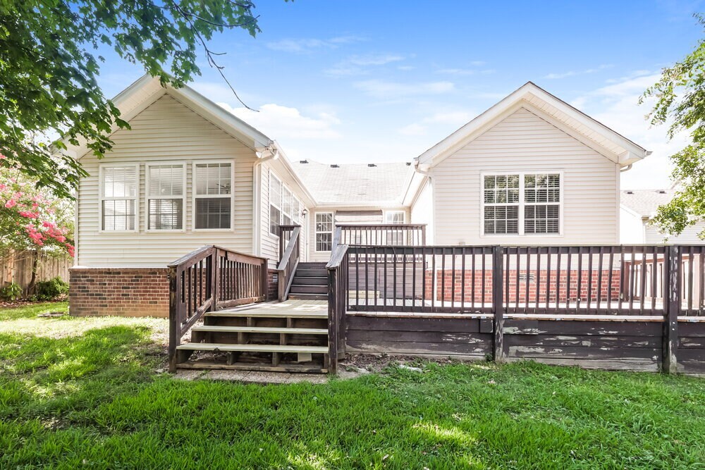 Building Photo - 2305 Leighton Way