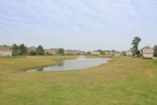Building Photo - 10903 Windfern Lakes St