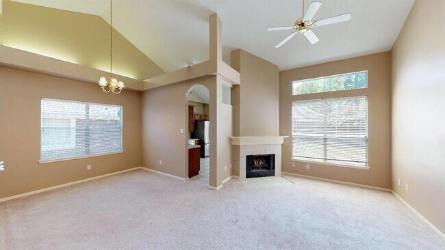 Building Photo - 1410 Chesterpoint Dr