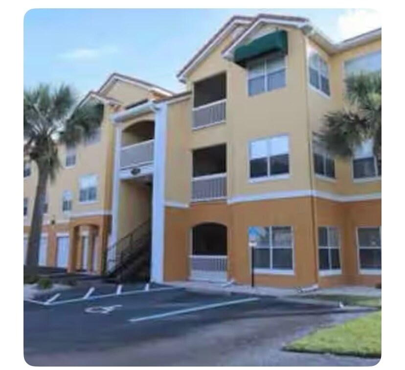 Building Photo - 10764 70th Ave