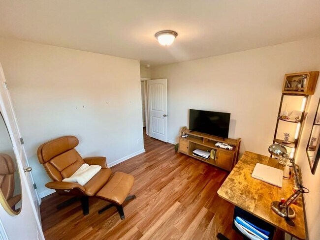 Building Photo - 1764 Snead Dr