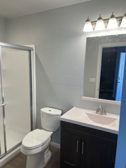 Building Photo - 12327 Farmington St