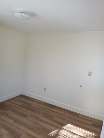 bedroom - 809 W Osborn Rd