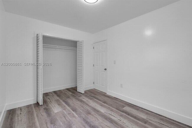 Building Photo - 265 NE 55th St