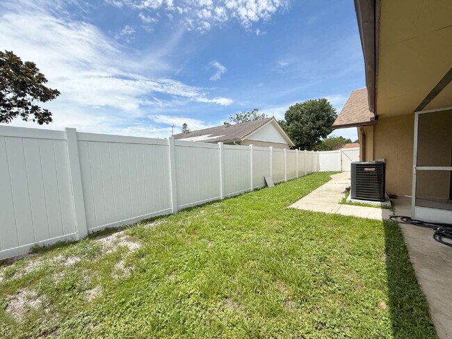 Building Photo - 7702 Ivory Terrace