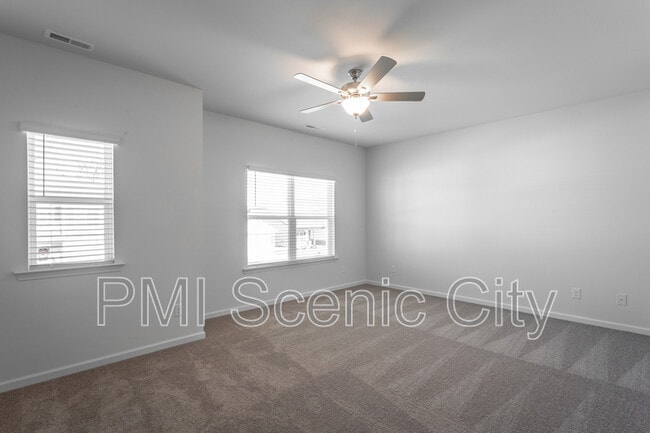 Building Photo - 8836 Meadowvale Ct