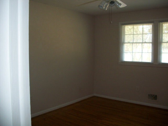 Building Photo - 1234 Evans Rd