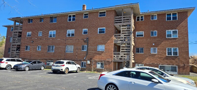 Building Photo - 61 Vandenburgh Ave