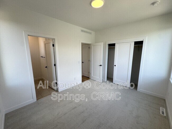 Building Photo - 2512 W Bijou St