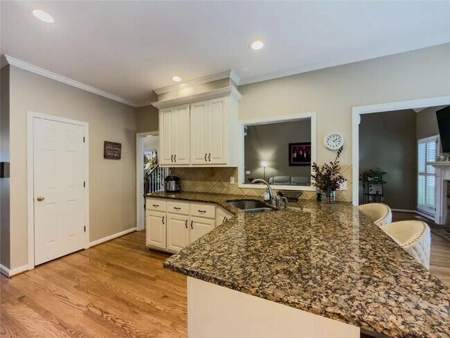 Building Photo - Spacious 6-bedroom house in MILL CREEK cluster in Dacula