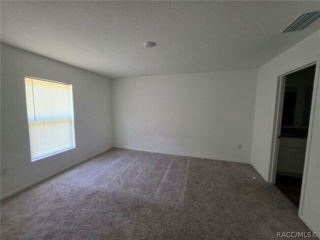 Building Photo - 9610 N San Jose Way