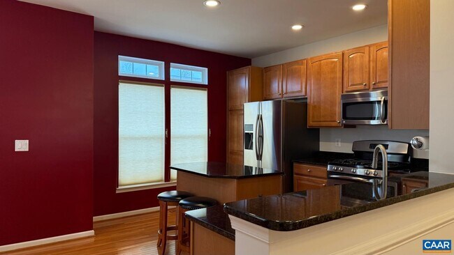 Building Photo - 2350 Abington Dr