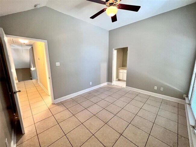 Building Photo - 16902 Sandy Reef Ct