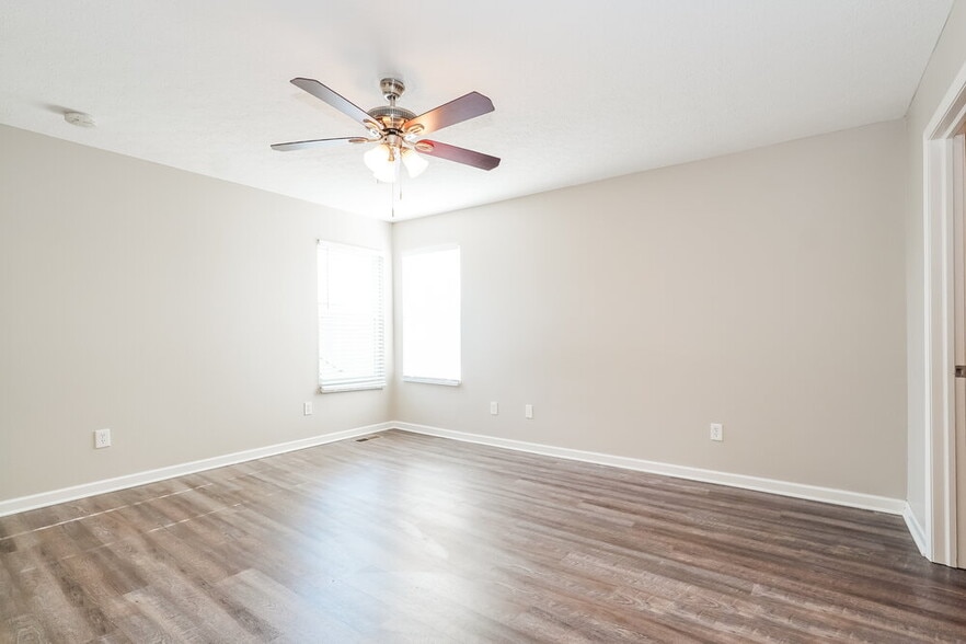 Building Photo - 5841 Marble Creek St