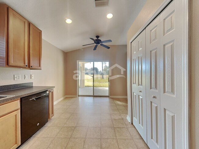 Building Photo - 34842 Marsh Glen Ct