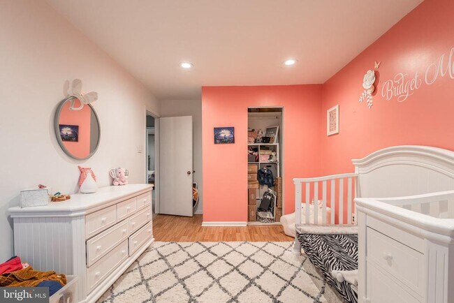 Building Photo - 3473 E Gate Pl