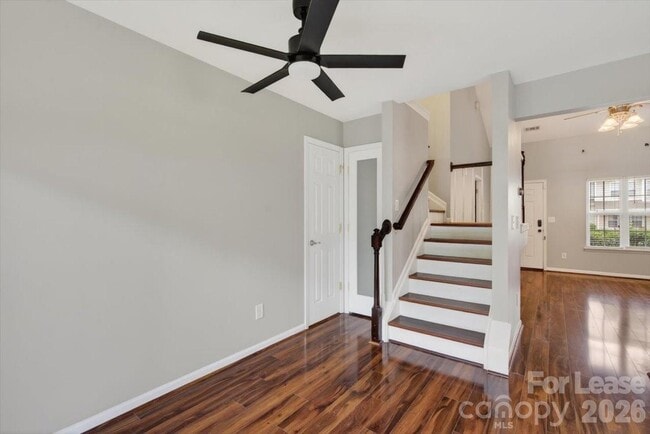 Building Photo - 3445 Broadwick St