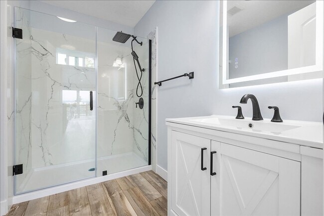 Building Photo - 3313 Fernside Blvd