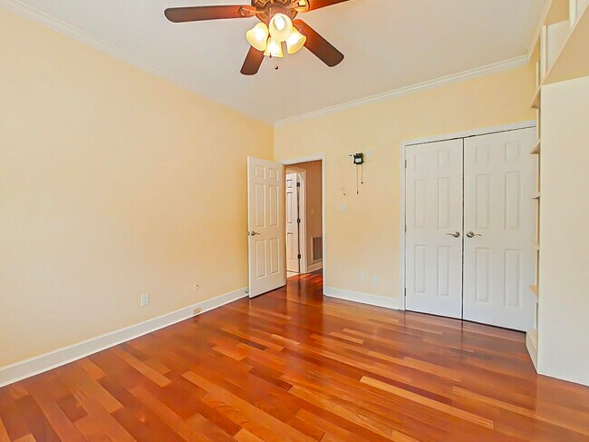 Building Photo - 732 Magruder Ct