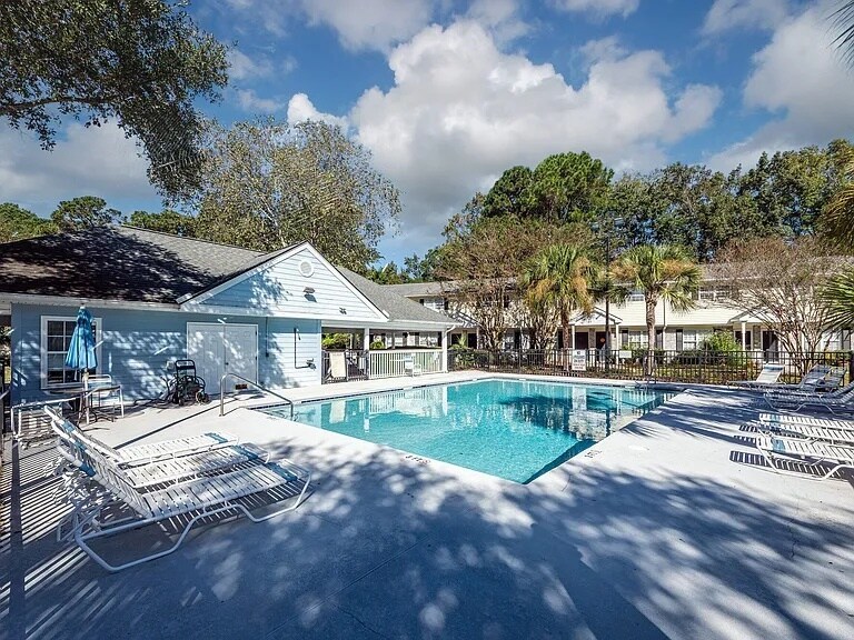 Building Photo - 507 Stinson Dr