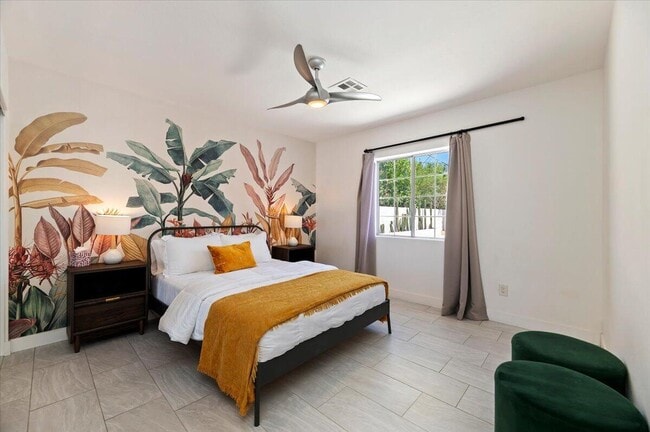 Building Photo - 53245 Avenida Martinez