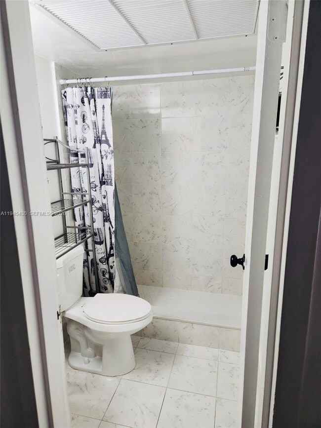 Building Photo - 4101 NW 26th St