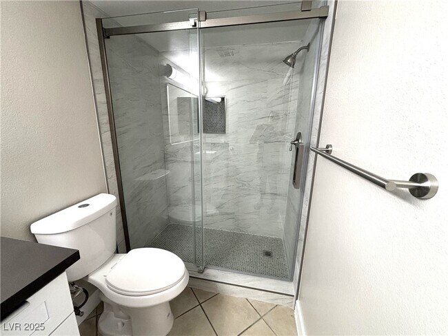 Building Photo - 2300 E Silverado Ranch Blvd